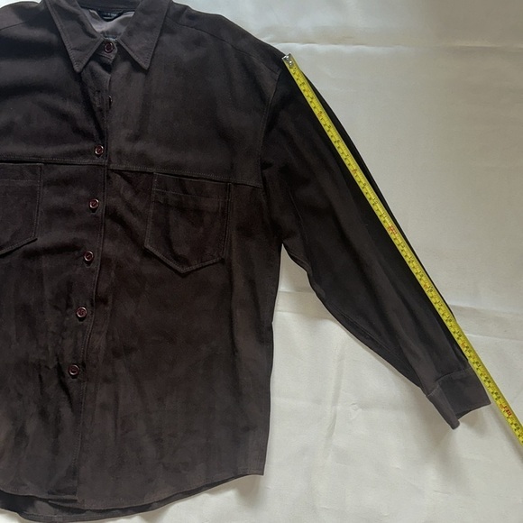 🐻Brown SUEDE Button Down Shirt - Picture 9 of 9
